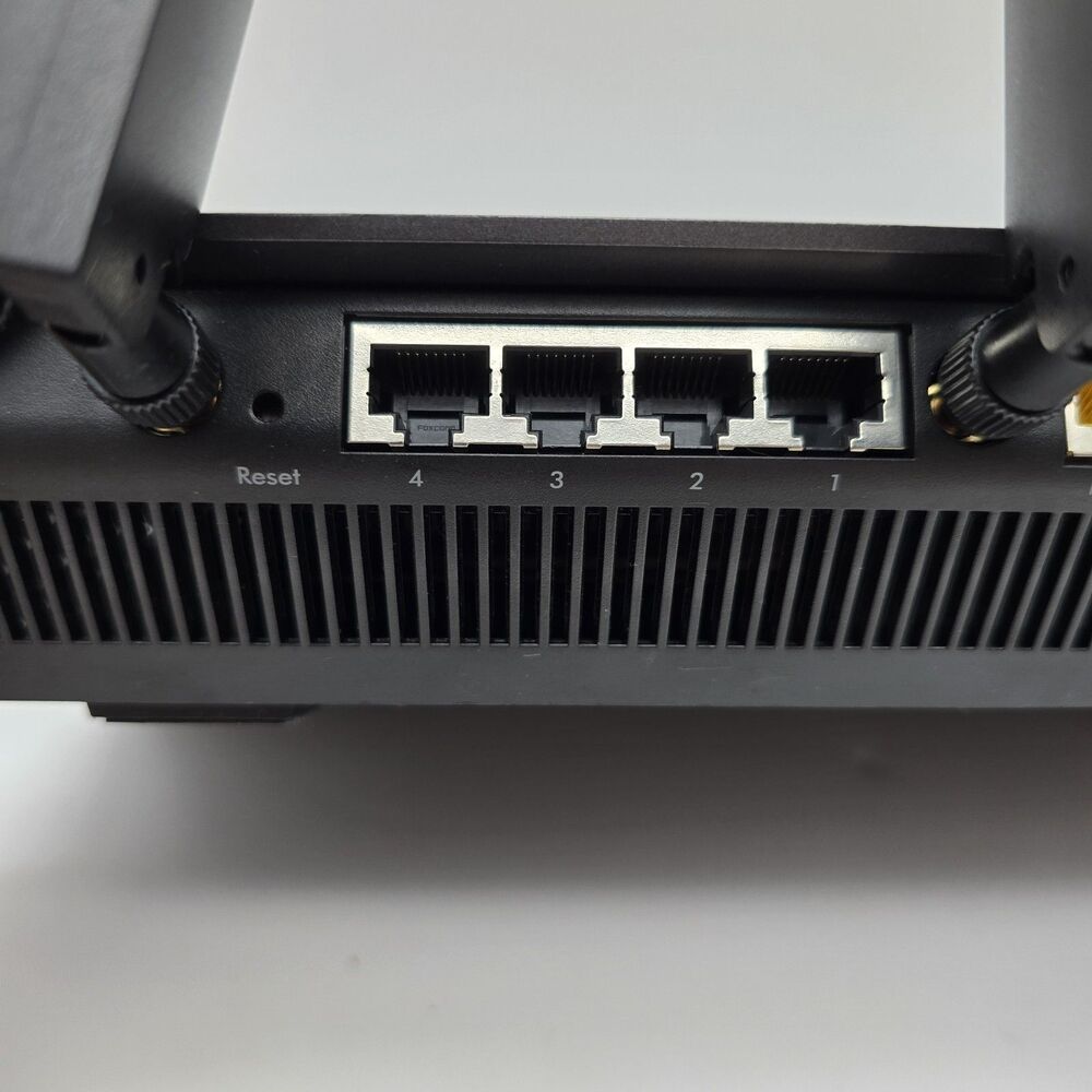 NETGEAR Nighthawk Smart WiFi Router (R7000P) - AC2300 Wireless Tested Works - Picture 11 of 13